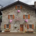 Daire Casa All'antica Fontana Sùtrio
