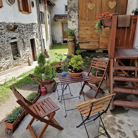 Casa All'antica Fontana شقة